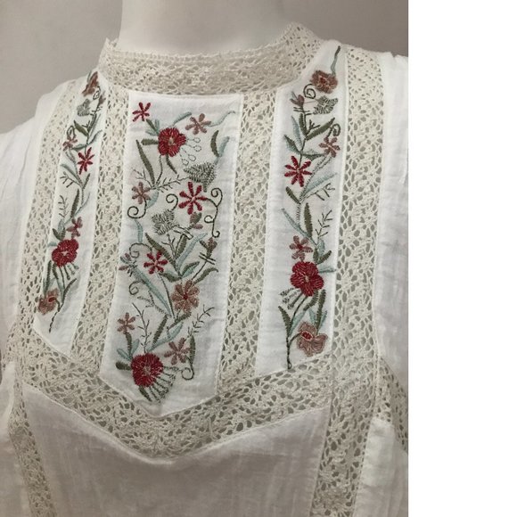 BBWM Woman Crepe Embroidery Crochet Top Blouse Folk Polish Ukrainian Zara Copy - Picture 3 of 9